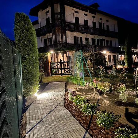 Dimora Fiorita Junior My Holiday Home Varallo Exterior photo