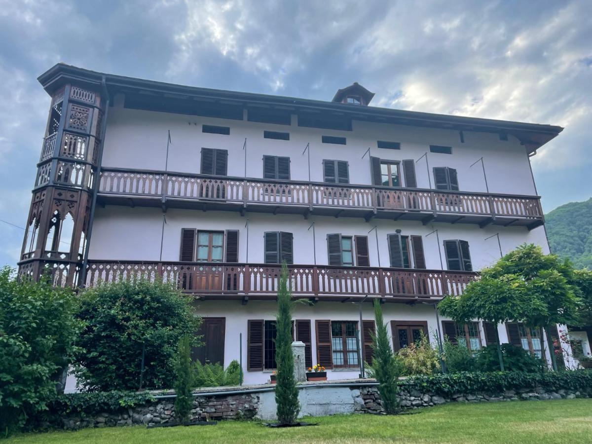 Dimora Fiorita Junior My Holiday Home Varallo Exterior photo