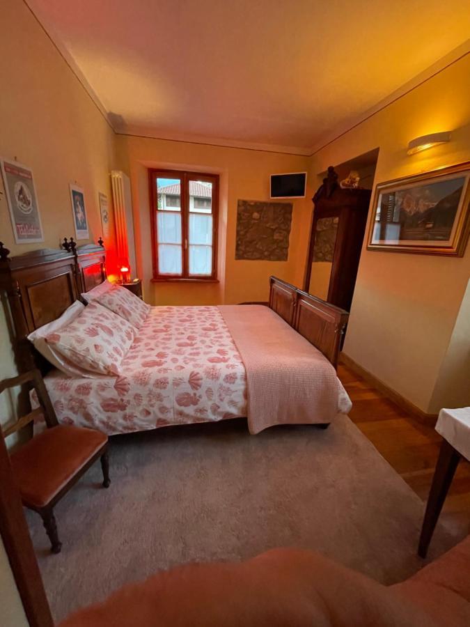 Dimora Fiorita Junior My Holiday Home Varallo Exterior photo