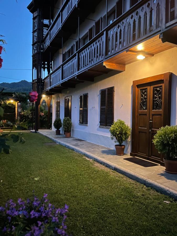 Dimora Fiorita Junior My Holiday Home Varallo Exterior photo