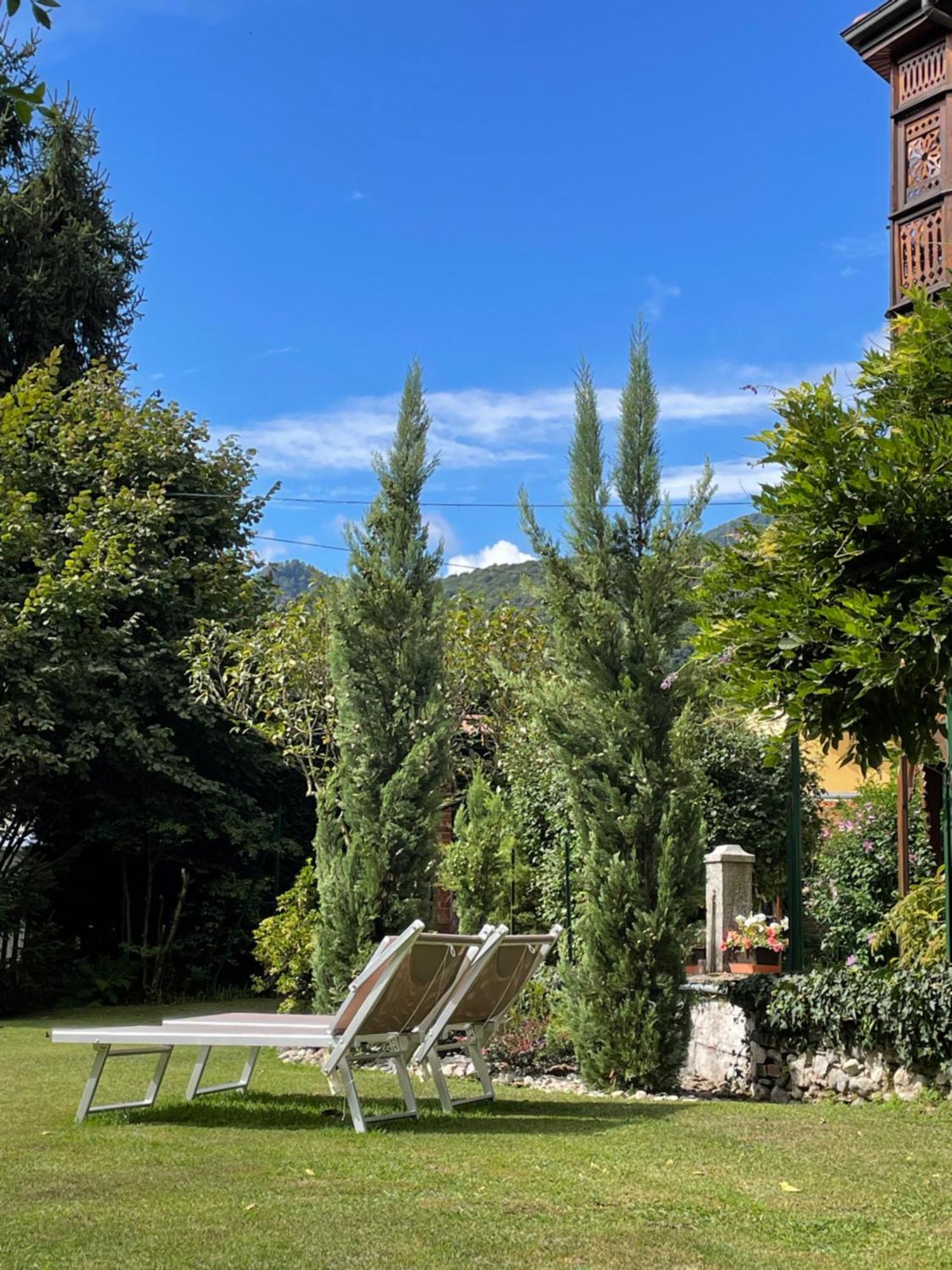 Dimora Fiorita Junior My Holiday Home Varallo Exterior photo